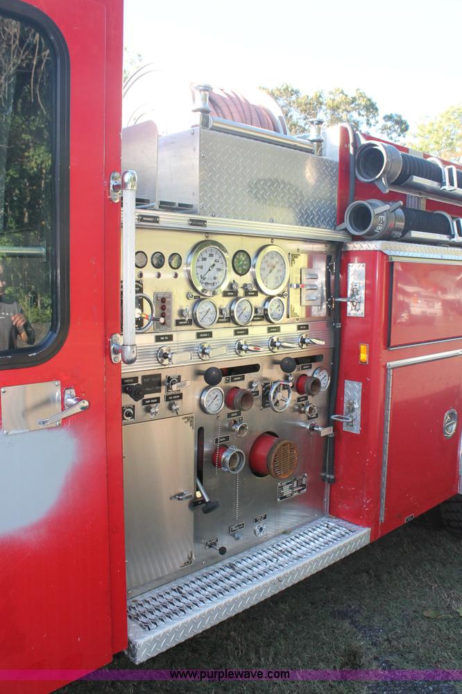 image for item C2927 1988 Federal Motors firetruck