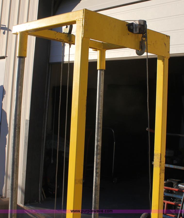 image for item AA9248 Earth Quake water well drill