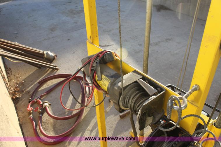 image for item AA9248 Earth Quake water well drill