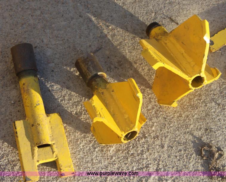 image for item AA9248 Earth Quake water well drill