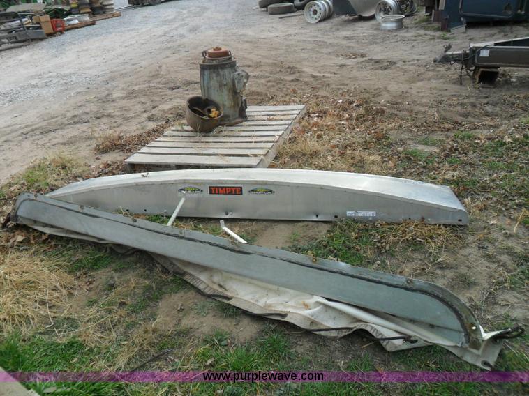 Shurco front and rear aluminum tarp caps in Alden, KS Item AB9145