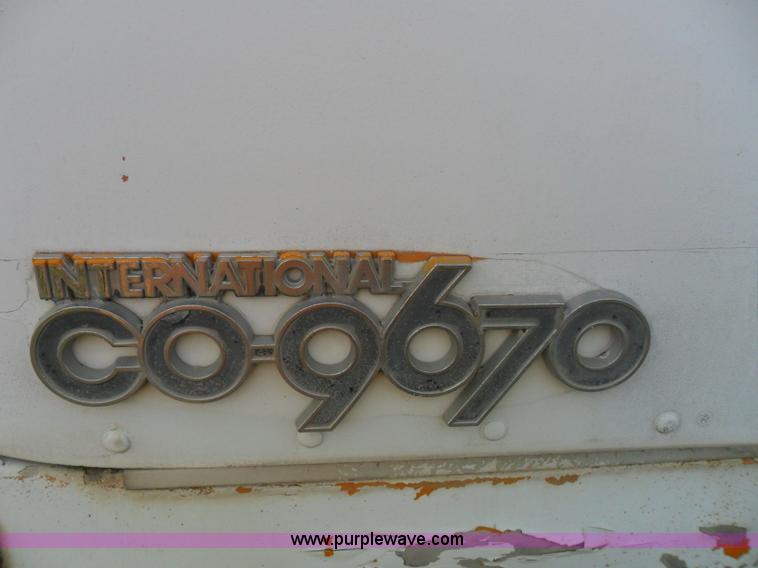image for item AB9240 1981 International 9670 COF semi truck