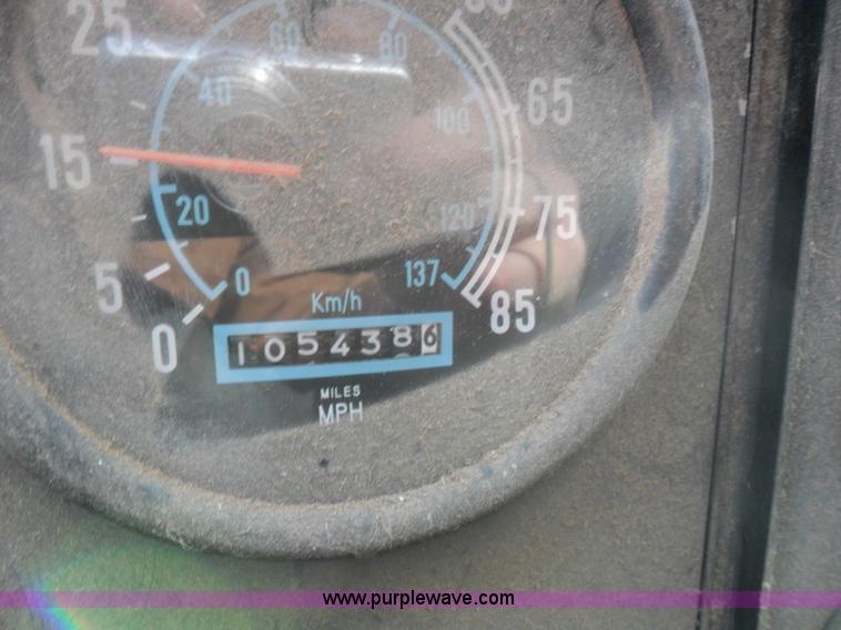 image for item AB9240 1981 International 9670 COF semi truck