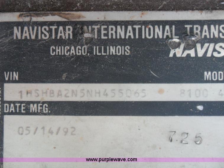 image for item AB9242 1992 International 8100 semi truck