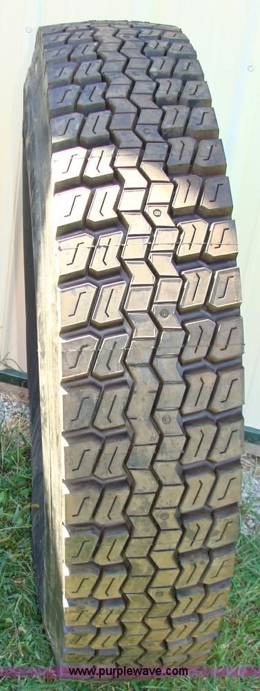 image for item B1805 (4) 10R22.5 tires