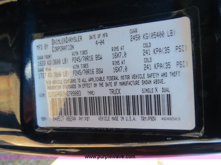 image for item B4557 2004 Dodge Dakota SLT pickup truck