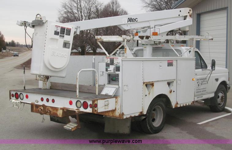 image for item B5319 1997 Ford F350 XL 35' boom truck