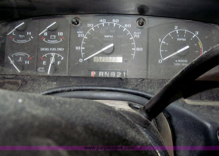 image for item B5319 1997 Ford F350 XL 35' boom truck