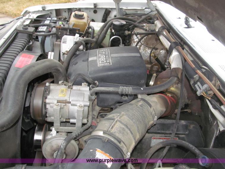 image for item B5319 1997 Ford F350 XL 35' boom truck