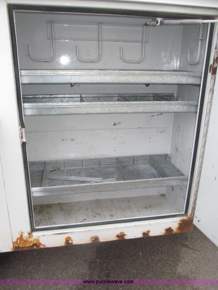 image for item B5319 1997 Ford F350 XL 35' boom truck