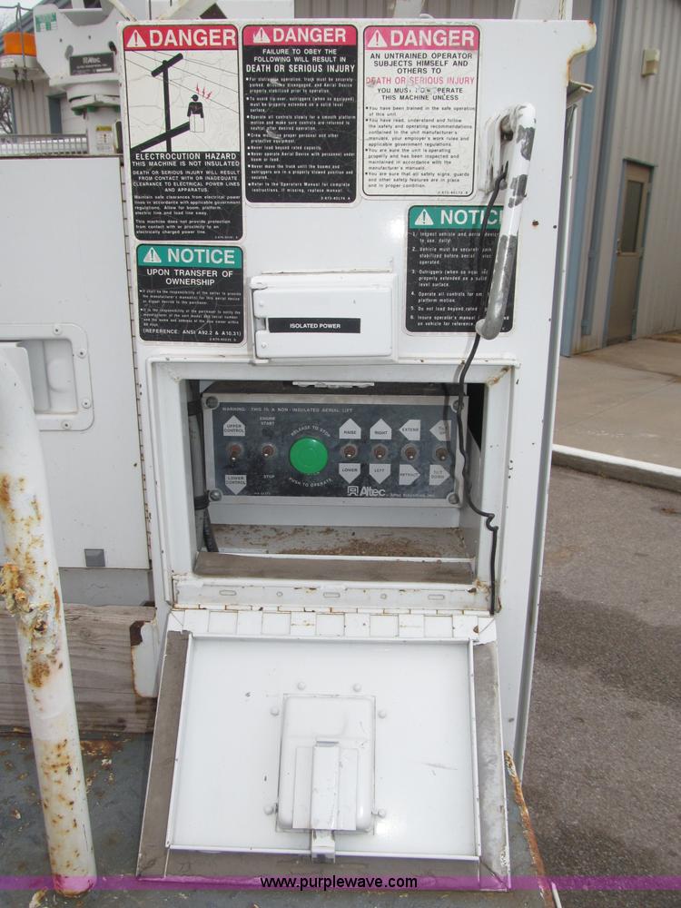 image for item B5319 1997 Ford F350 XL 35' boom truck