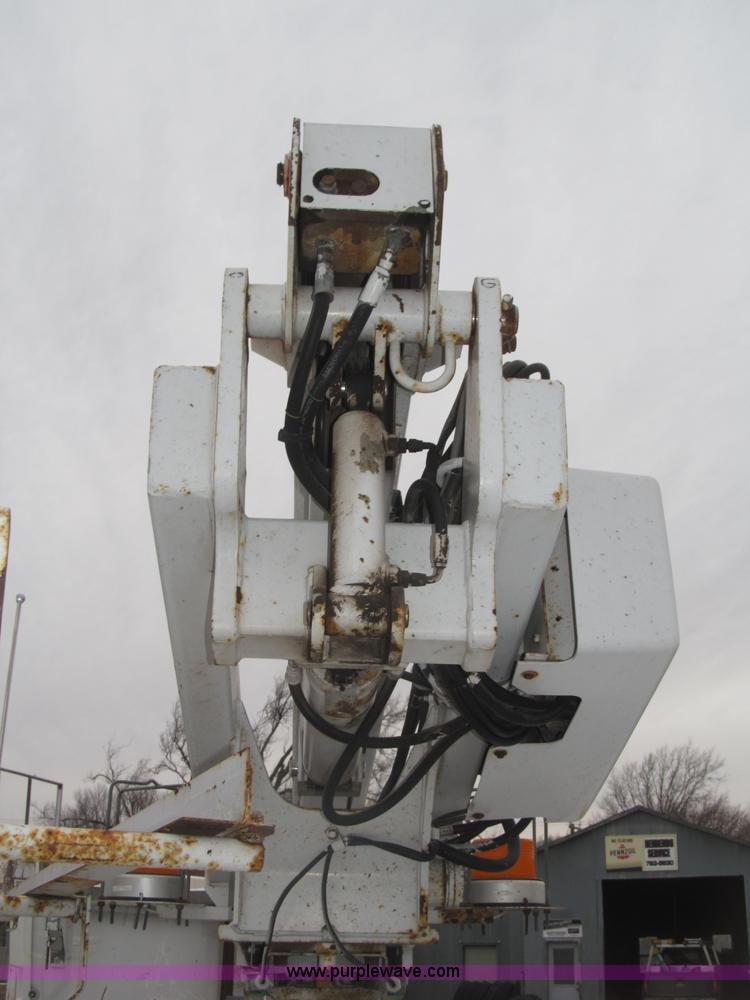 image for item B5319 1997 Ford F350 XL 35' boom truck