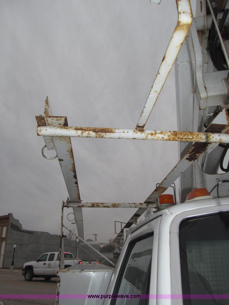 image for item B5319 1997 Ford F350 XL 35' boom truck