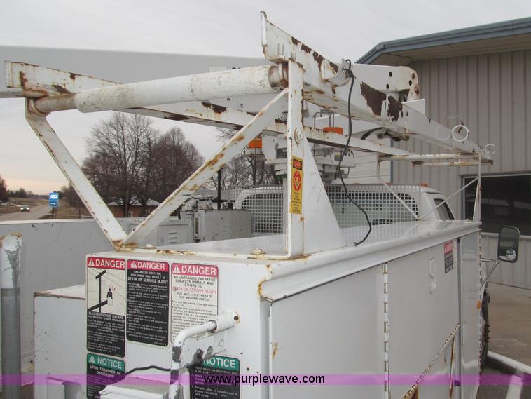 image for item B5319 1997 Ford F350 XL 35' boom truck