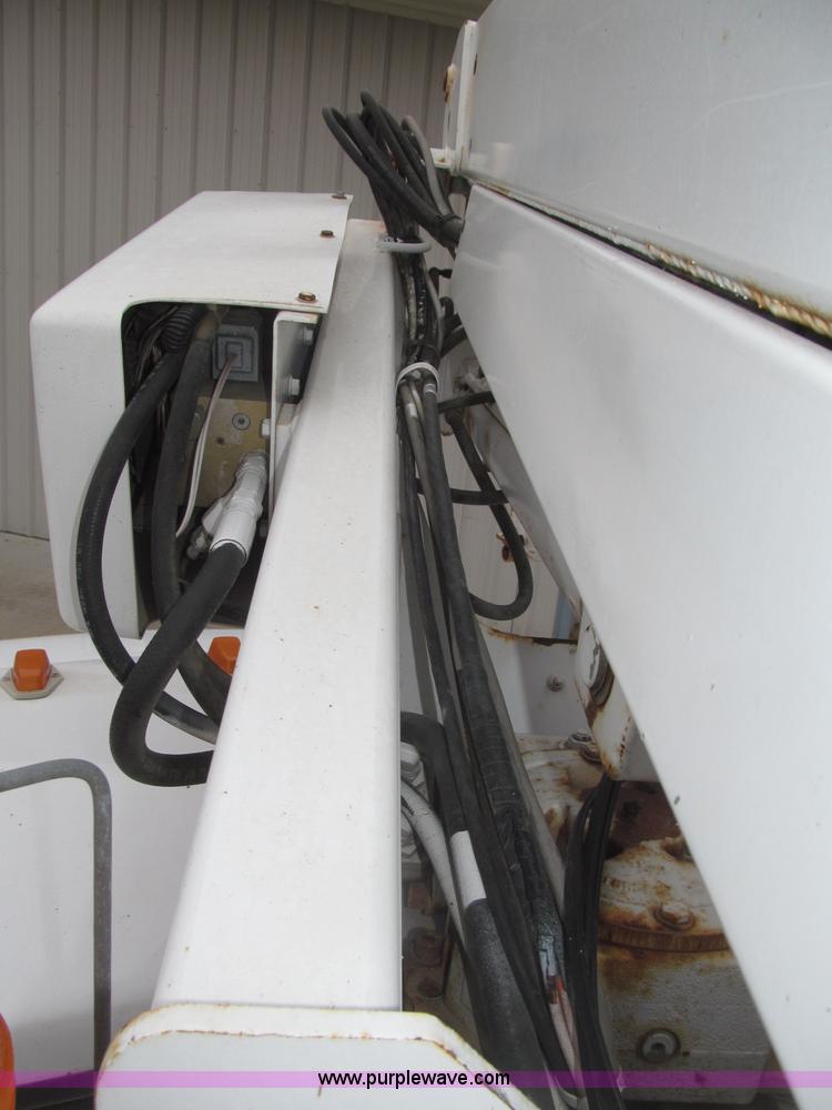 image for item B5319 1997 Ford F350 XL 35' boom truck