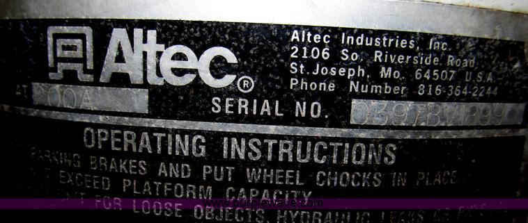 image for item B5319 1997 Ford F350 XL 35' boom truck