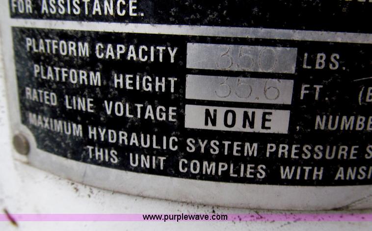 image for item B5319 1997 Ford F350 XL 35' boom truck