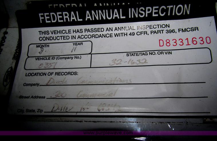 image for item B5319 1997 Ford F350 XL 35' boom truck