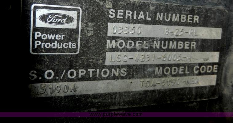 image for item D4593 Tennant 8400 industrial floor sweeper/scrubber