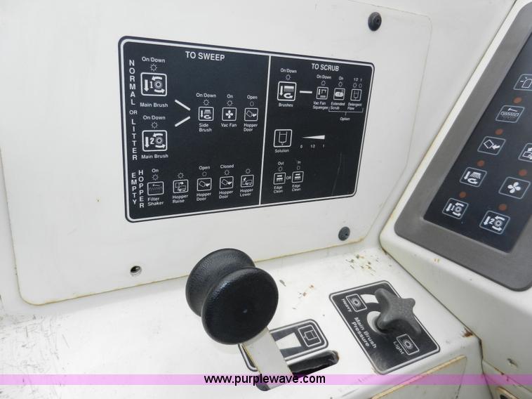 image for item D4593 Tennant 8400 industrial floor sweeper/scrubber