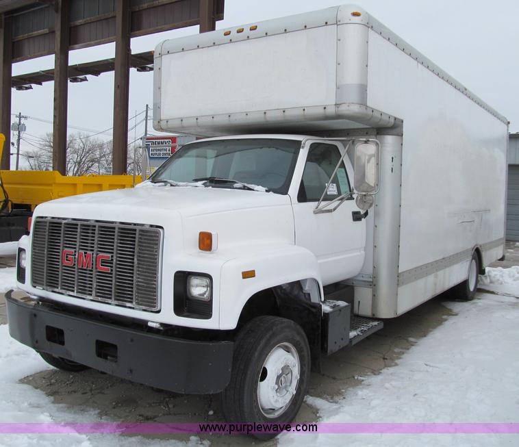 image for item D7065 1993 GMC TopKick SLE box truck