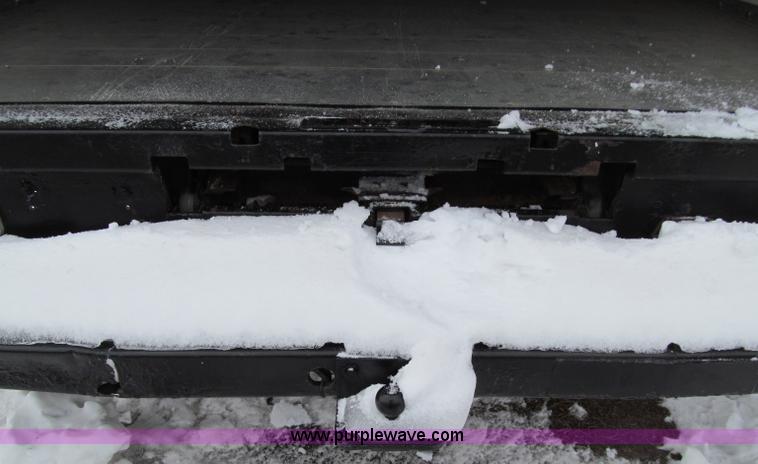 image for item D7065 1993 GMC TopKick SLE box truck