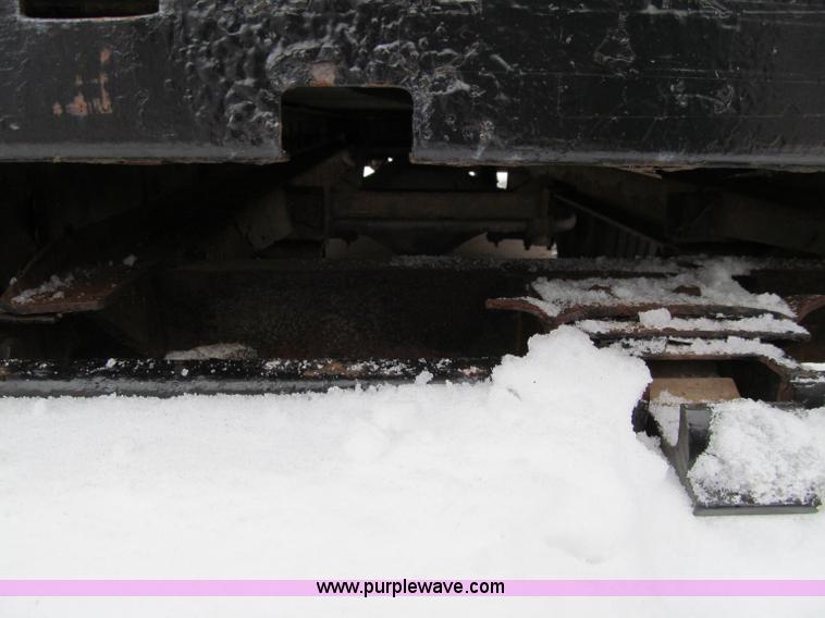 image for item D7065 1993 GMC TopKick SLE box truck