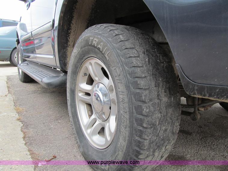 image for item D7124 1999 Ford Expedition XLT SUV