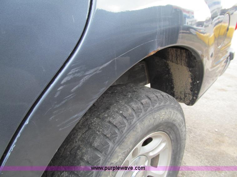 image for item D7124 1999 Ford Expedition XLT SUV