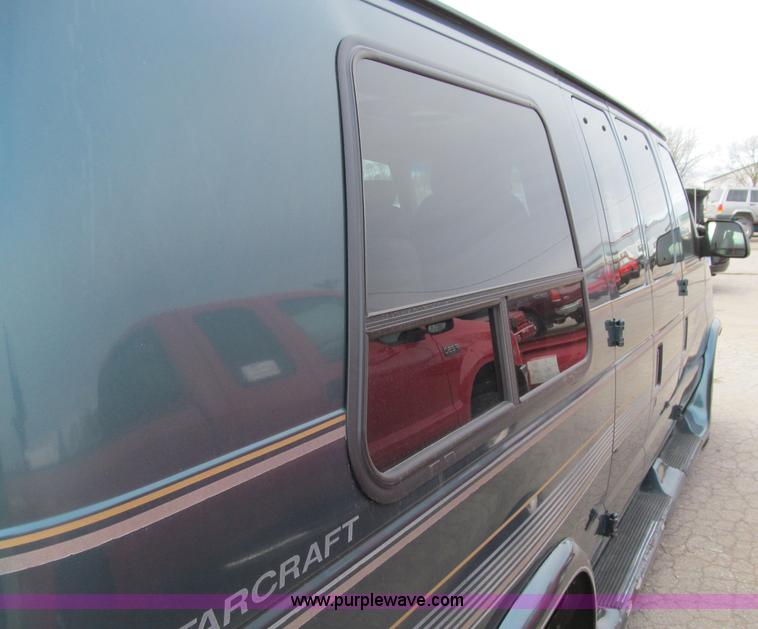 image for item D7126 1997 Ford Econoline E150 van