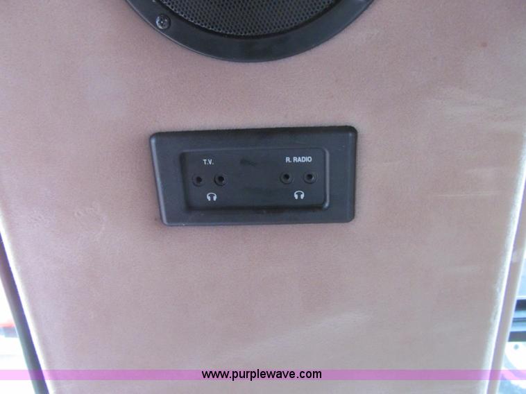 image for item D7126 1997 Ford Econoline E150 van