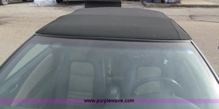 image for item D7127 1998 Chrysler Sebring Limited convertible