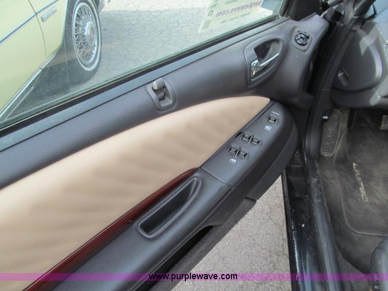 image for item D7127 1998 Chrysler Sebring Limited convertible