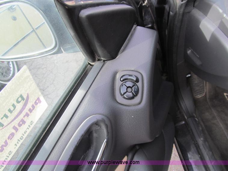 image for item D7127 1998 Chrysler Sebring Limited convertible