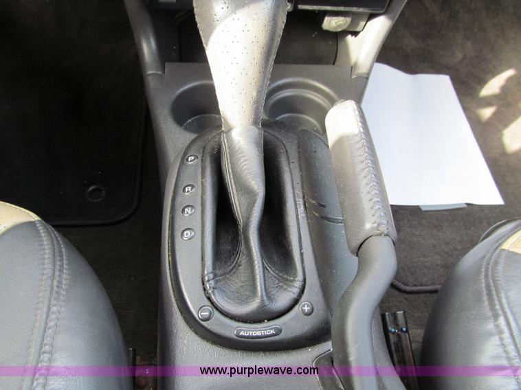 image for item D7127 1998 Chrysler Sebring Limited convertible