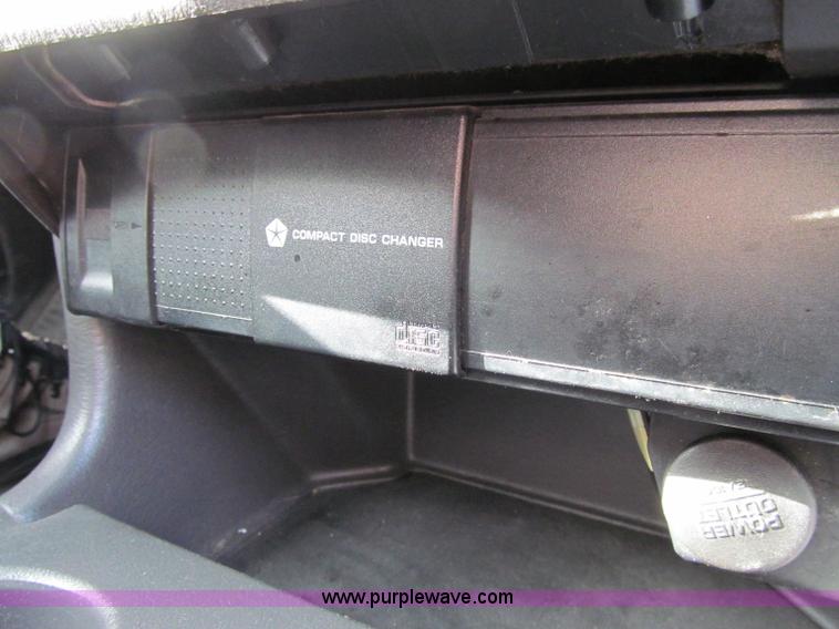 image for item D7127 1998 Chrysler Sebring Limited convertible