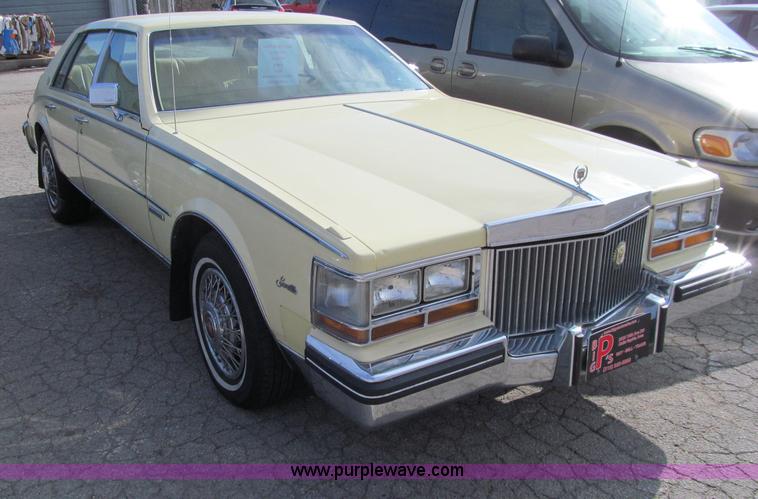 image for item D7128 1982 Cadillac DeVille