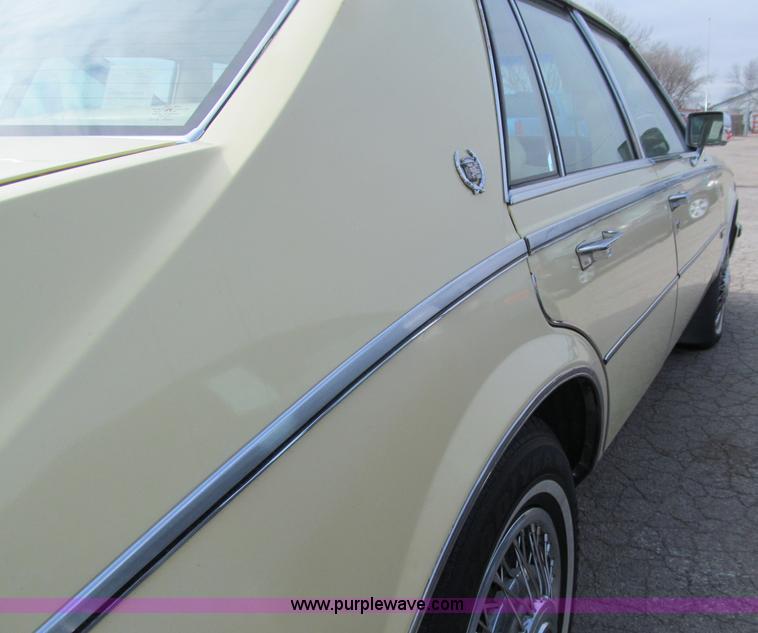 image for item D7128 1982 Cadillac DeVille
