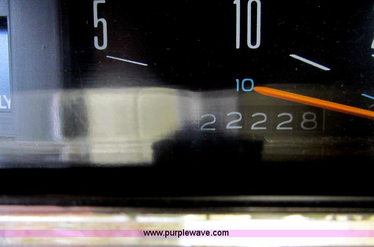 image for item D7128 1982 Cadillac DeVille