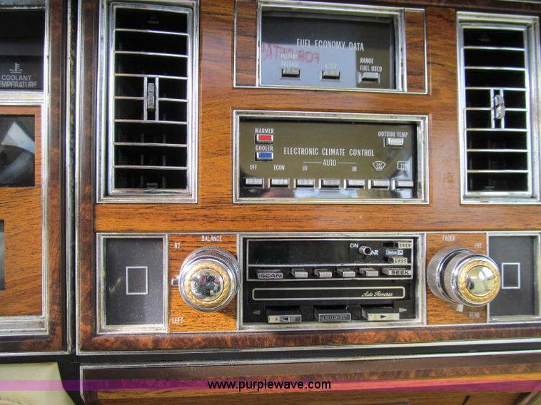 image for item D7128 1982 Cadillac DeVille