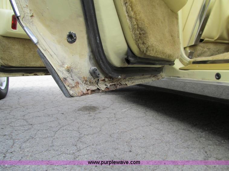 image for item D7128 1982 Cadillac DeVille