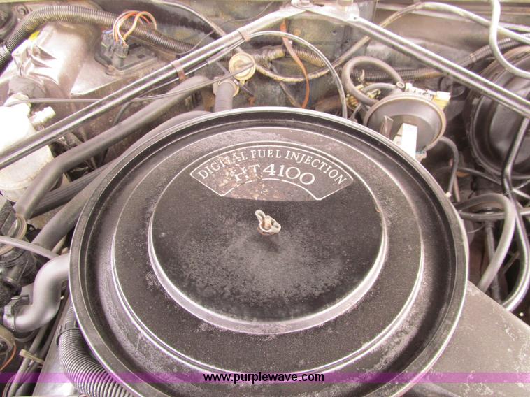 image for item D7128 1982 Cadillac DeVille