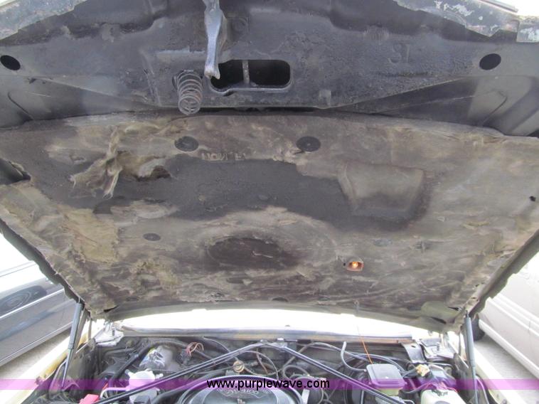 image for item D7128 1982 Cadillac DeVille