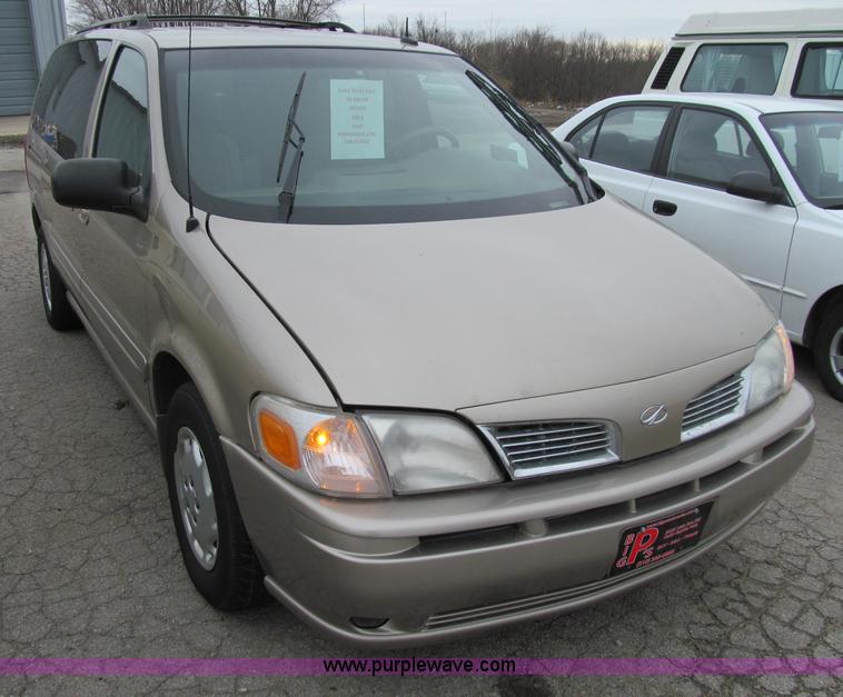 image for item D7129 2002 Oldsmobile Silhouette van