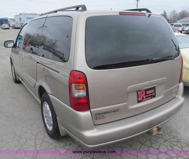 image for item D7129 2002 Oldsmobile Silhouette van