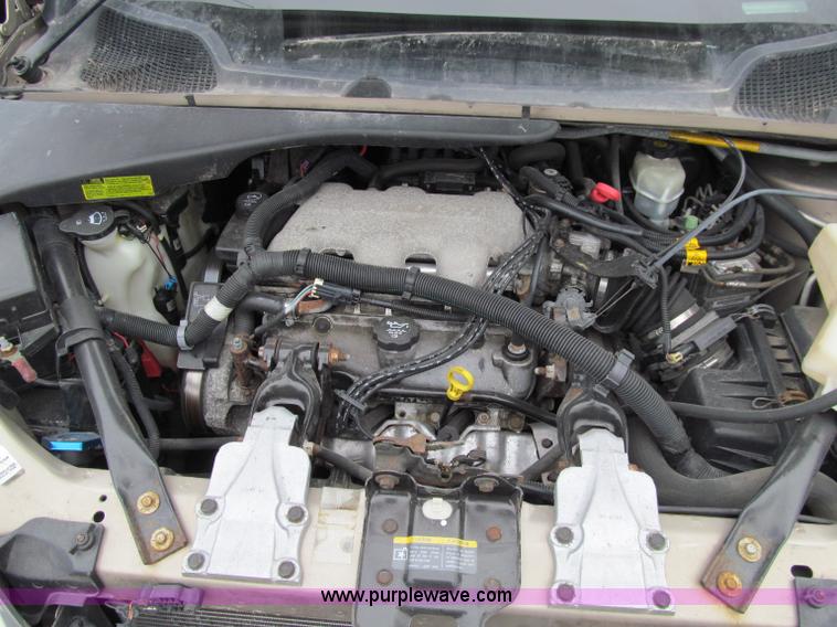 image for item D7129 2002 Oldsmobile Silhouette van