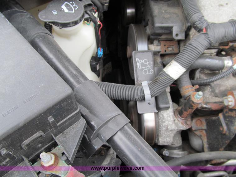 image for item D7129 2002 Oldsmobile Silhouette van