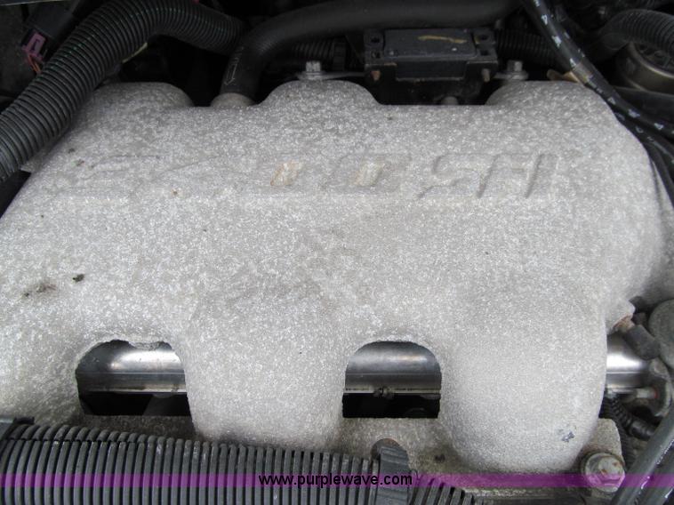 image for item D7129 2002 Oldsmobile Silhouette van