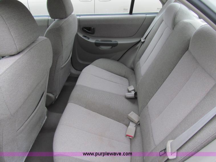 image for item D7130 2002 Hyundai Accent GL