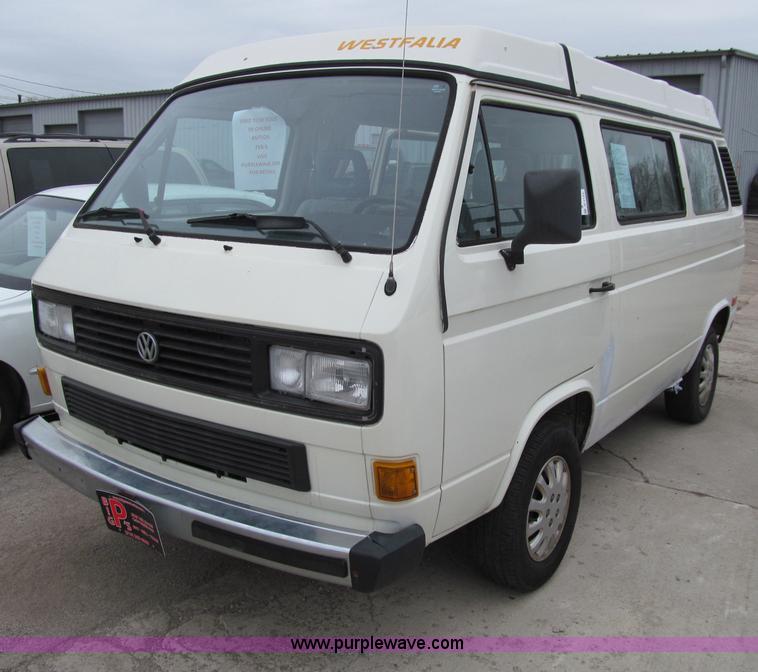 image for item D7131 1987 Volkswagen Vanagon Campmobile van